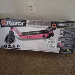Brand NEW!! RAZOR SCOOTER