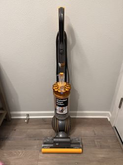 Dyson Vacuum Multi floor 2
