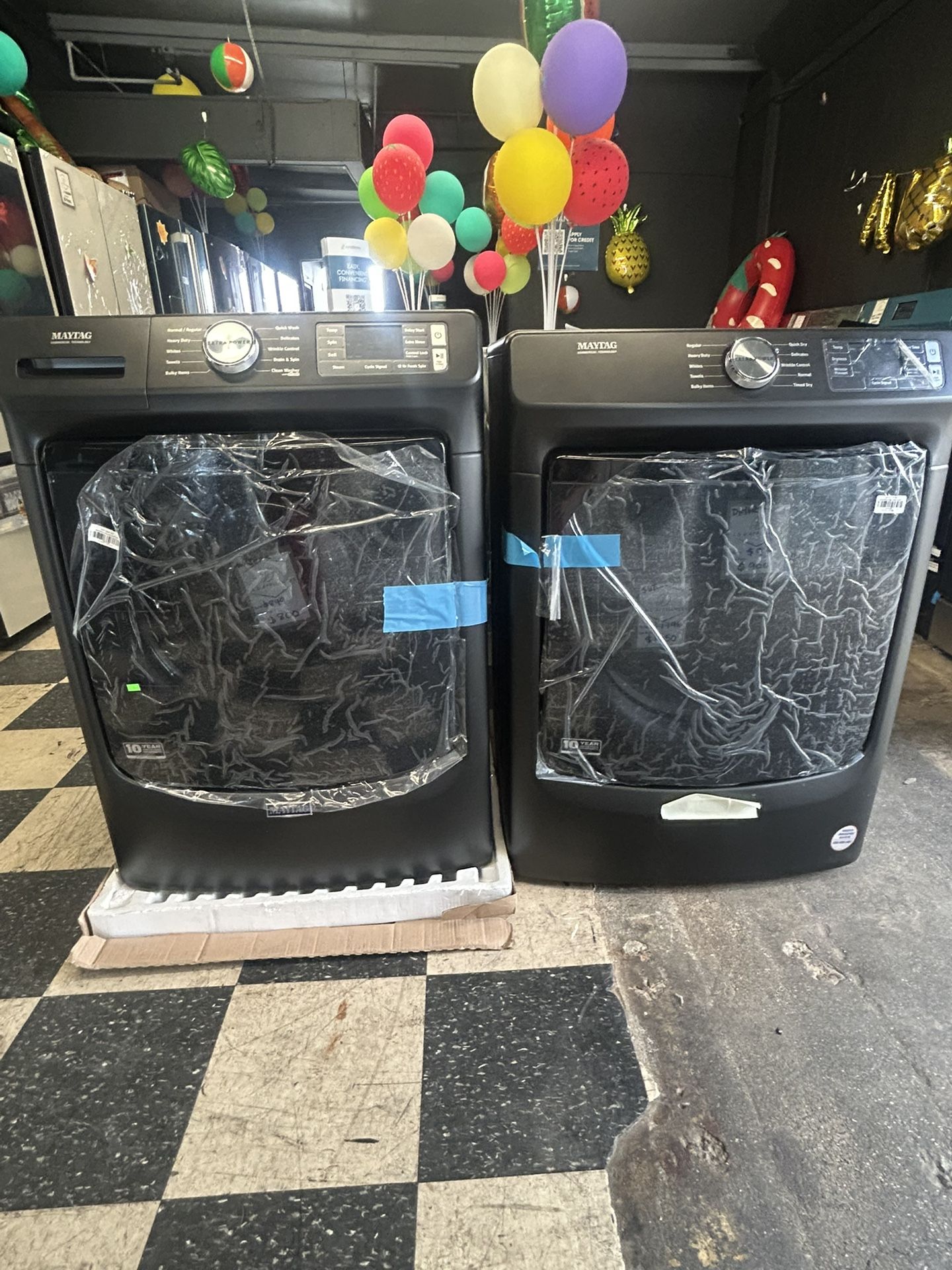Maytag Front Load Washer And Dryer Set In Volcano Black 🍉