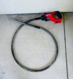 Milwaukee M18 FUEL 18V Lithium-Ion Brushless Cordless 8 ft. Concrete Pencil Vibrator (Tool-Only)