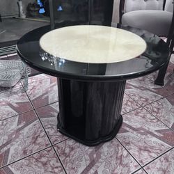 Black And Cream Lacquer Side Table