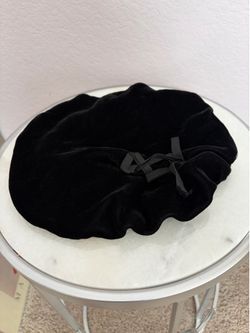 Ladies Black Velvet Beret