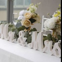 Large Elegant Freestanding Mr & Mrs Sign