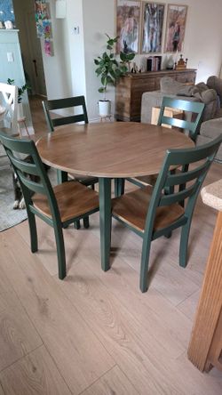 Dining table set