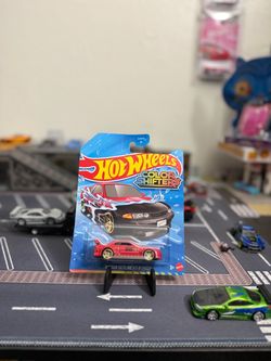 2026 Hot Wheels •Color Shifters • Nissan Skyline GT-R (R32) • Red/Black
