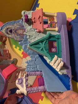 Frozen Little People Castle Only