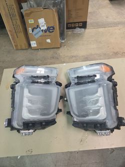 Headlights Assembly- for 2020- 2023- chevy Silverado  2500HD- 3500HD