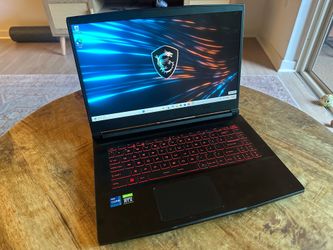 15” MSI High Performance Gaming Laptop (i7, 16GB, RTX 3050ti, 144Hz Display)