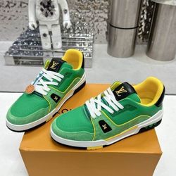 Men's green shoes and casual sneakers