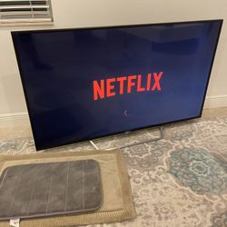 Sony 65” Large XBR-65X750D Television TV With Remote