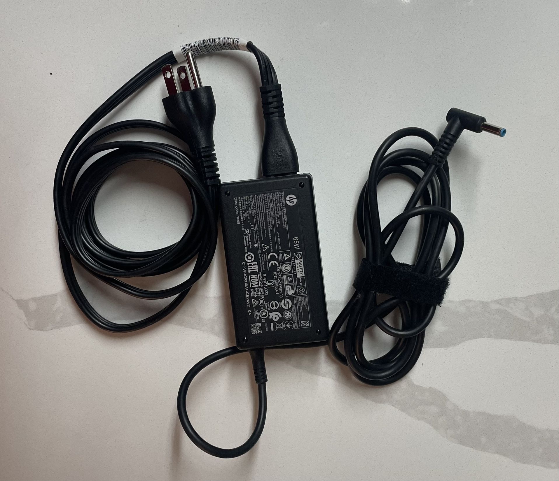 HP 710412-001 19.5V 65W Laptop AC Adapter with Power Cable