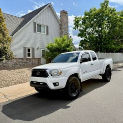 Toyota Tacoma 4x4 
V6