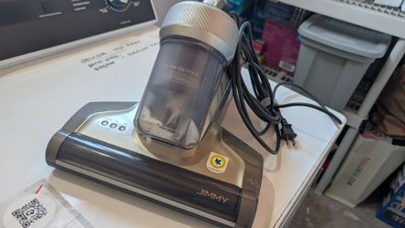 Mattress vacuum