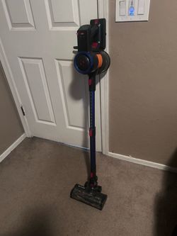 Cordless vacuum