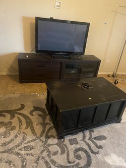 Tv stand