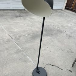 Floor lamp