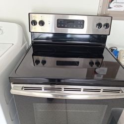 GE Cooktop Stove With Power Boil Option