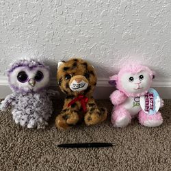 3 Stuffed Animals 
