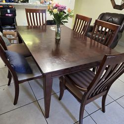 Dining Room Set, Table, 6 Chairs, 1 Side Table