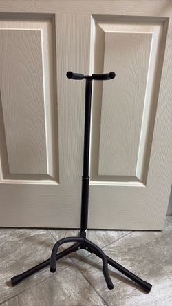 Guitar stand