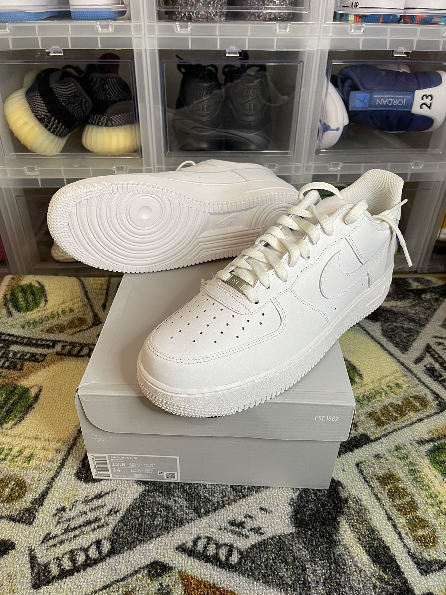 Nike Air Force 1 Men Size 9 for Sale in Newark, NJ - OfferUp