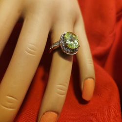 Peridot Ring, Sterling Silver, Round Cut Gemstone SIZE 5 JG INTERNATIONAL 