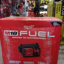 Milwaukee M18 FUEL 2 Gallon Compact Quiet Compressor.  Tool Only 