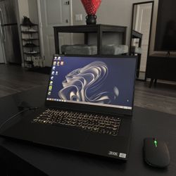 Razer Blade 15, 15.6" (256GB, Intel Core i7) Gaming Laptop (RZ09-03006E92-R3U1)