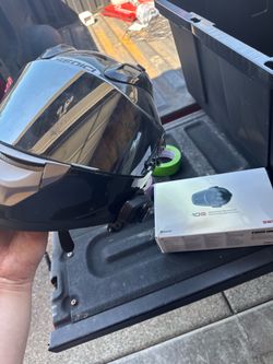 Sedici Strada 2 Helmet with Sena 10s installed Size medium