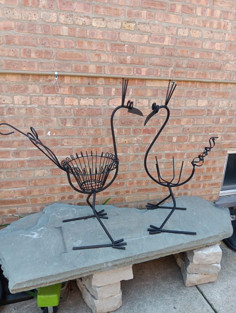 Set Of Two Pieces Art Decor Heavy Duty Wrought Iron Outdoor Patio Figurines Planter Pots Holder Stand Yard Decor