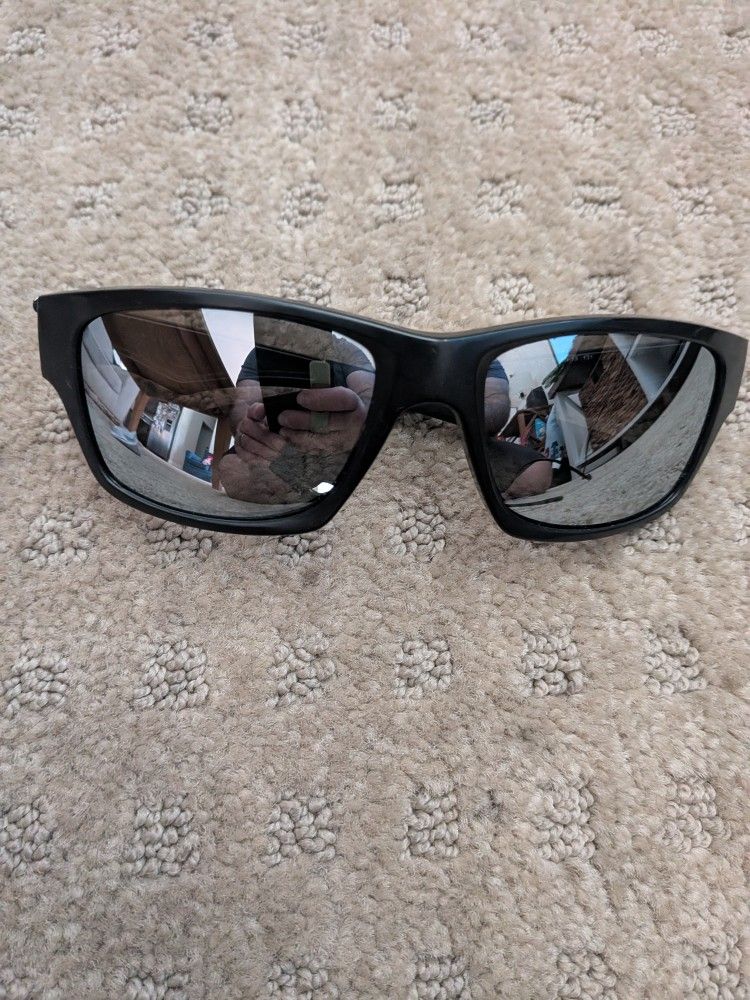 Oakley Jupiter Sunglasses