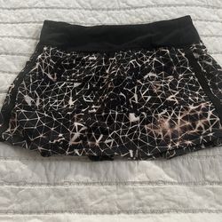 Falda short Lululemon Size 4
