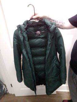 Woman's north face coat 🧥