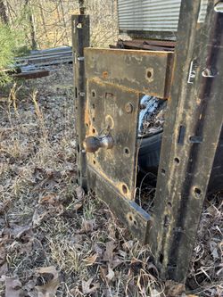 Bolt In Hide-a-ball Hitch