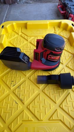 Milwaukee random orbit sander