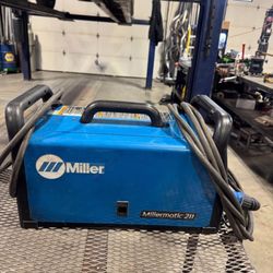 Miller Millermatic 211 Welder