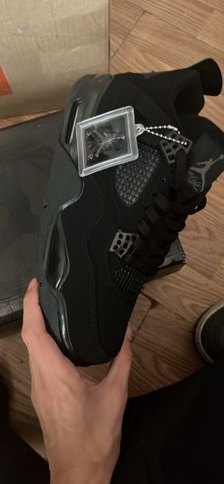 Air Jordan 4 Black Cat Sneakers