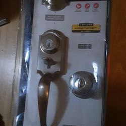 Kwikset Montara Satin Nickel Single Cylinder Door Handleset  Featuring SmartKey Security