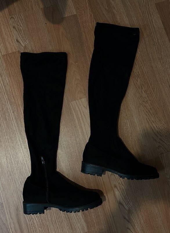 Black Boots