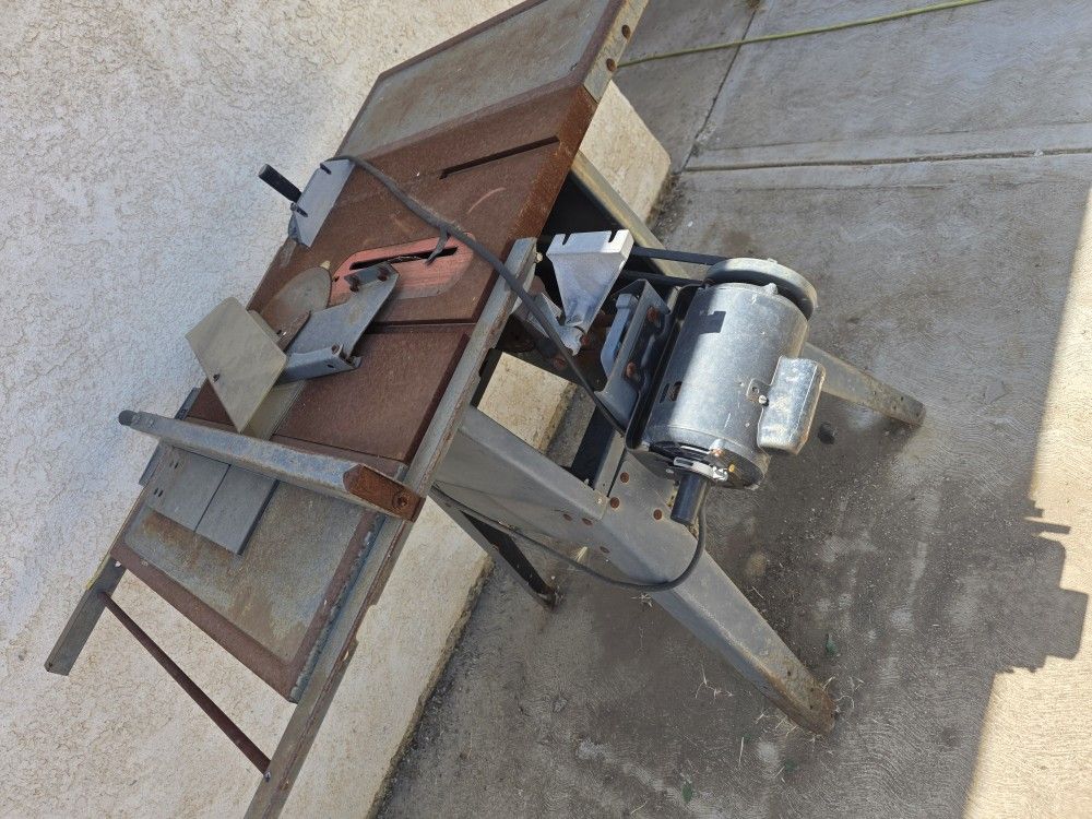 Saw