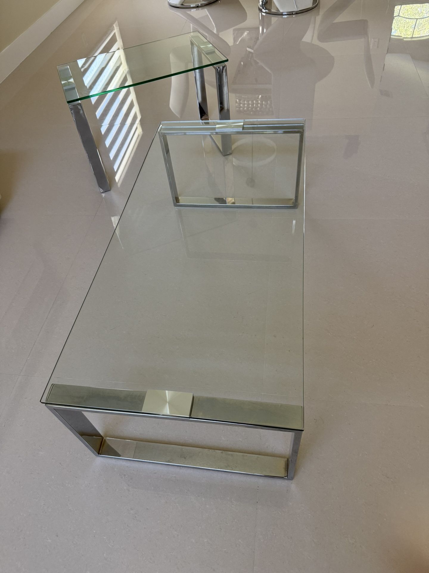 Coffee & End Table Set