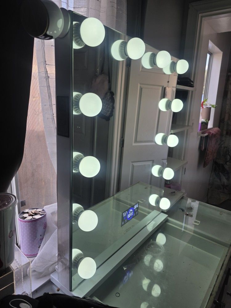 Vanity Mirror With Bluetooth