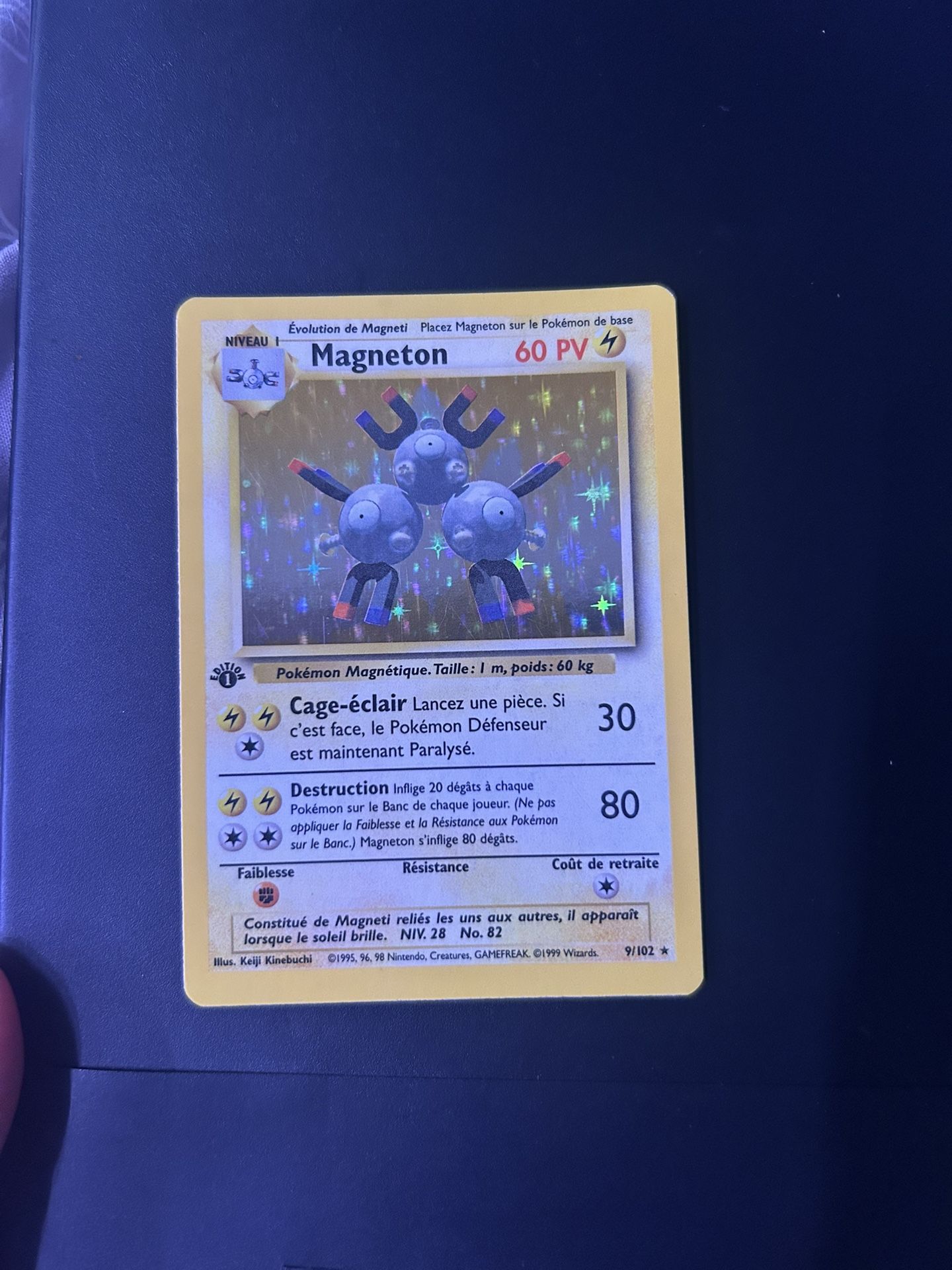 Pokemon 1st Edition French Magneton Holo 009/102 Base Set