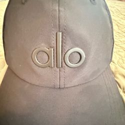 Alo Yoga Baseball Cap