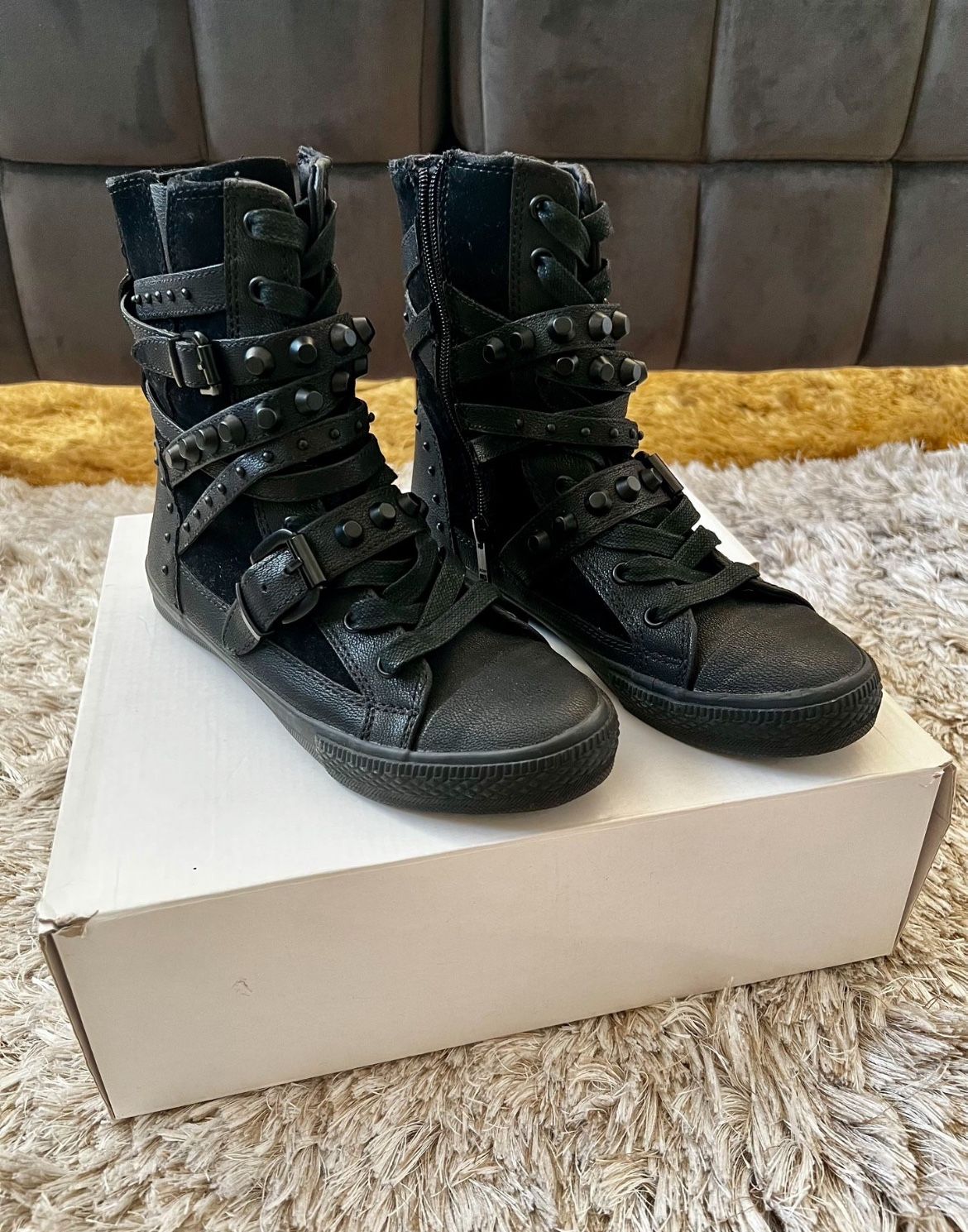 Black Boots