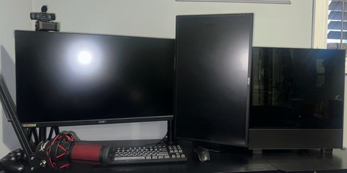 GAMING PC AND MONITOR