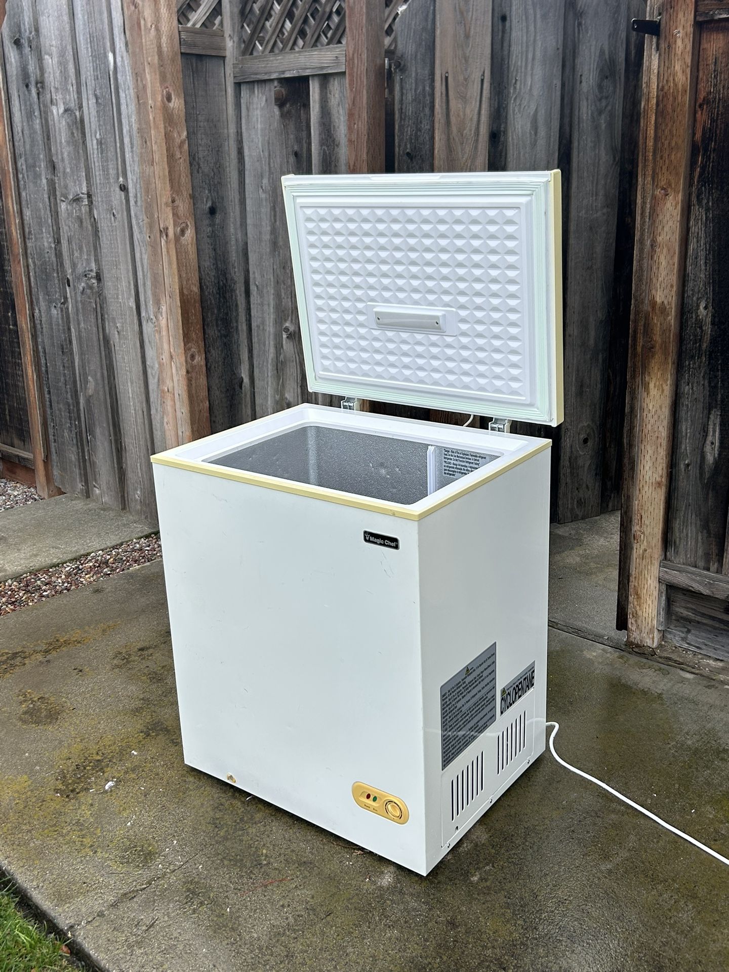 Used 5.0 Cu Ft Compact Chest Freezer
