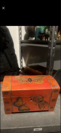 Hand Carved Wood Trinket Box Butterflies Made In Poland
