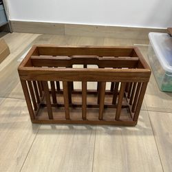 Vintage Newspaper/Vinyl holder 