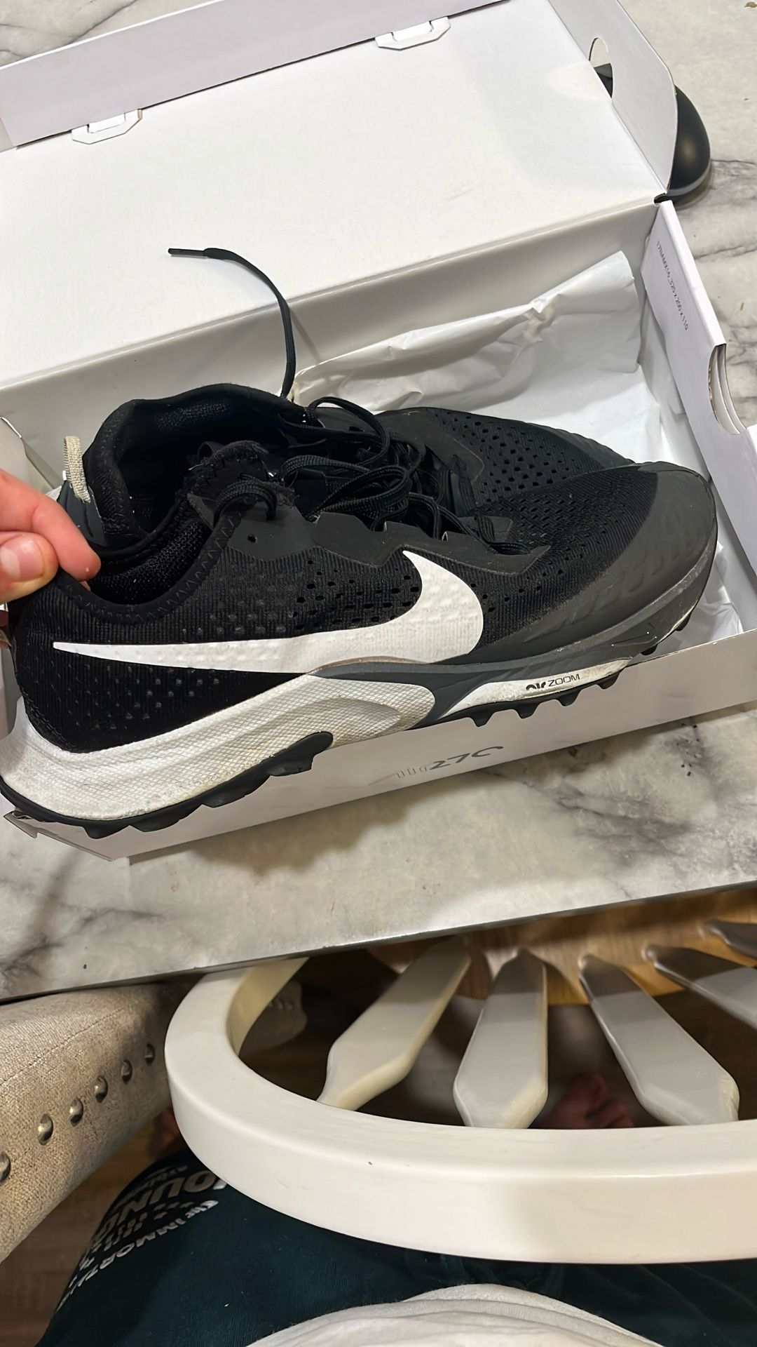 Nike Shoes Size 9